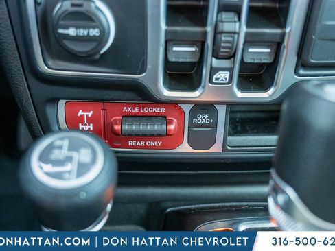 Used 2024 Jeep Wrangler Unlimited image 13