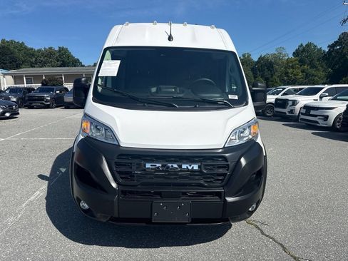 Used 2025 RAM ProMaster 2500 w/ Convenience Group FWD image 8