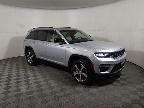 Used 2022 Jeep Grand Cherokee Limited 4xe AWD/4WD image 10