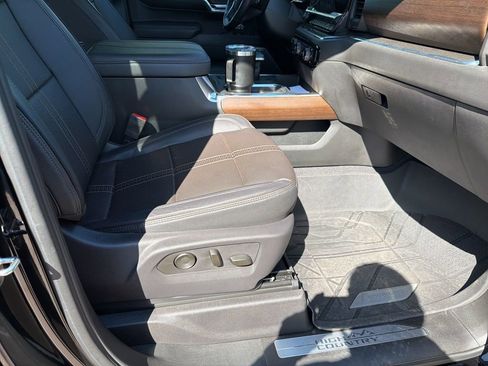 Used 2024 Chevrolet Silverado 1500 High Country w/ Technology Package image 25