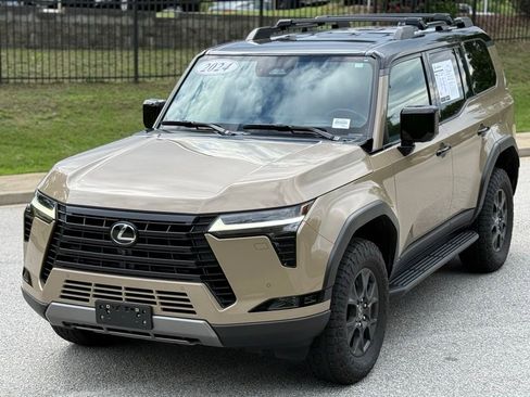 Used 2024 Lexus GX 550 AWD/4WD image 9