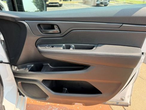 Used 2025 Honda Odyssey Sport-L image 23
