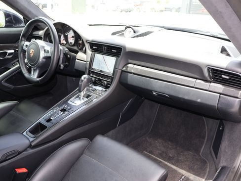 Used 2014 Porsche 911 Turbo S AWD/4WD image 25