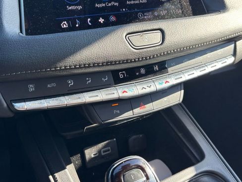 Used 2023 Cadillac XT4 Premium Luxury image 24