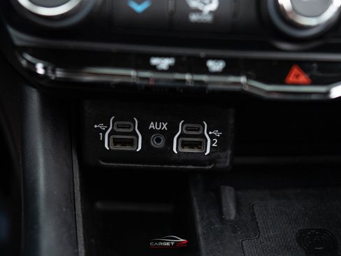 Used 2024 Dodge Durango R/T image 37