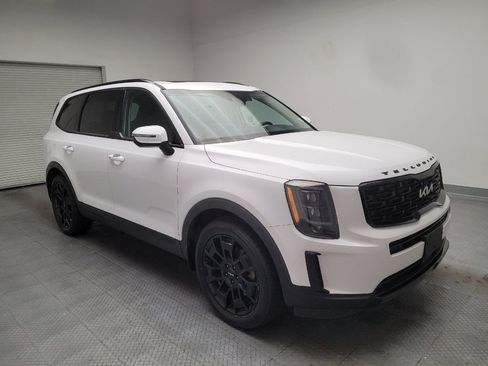 Used 2022 Kia Telluride EX w/ EX Premium Package AWD/4WD image 13