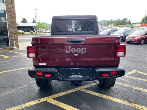 Used 2021 Jeep Gladiator Rubicon w/ Trailer Tow Package AWD/4WD image 14