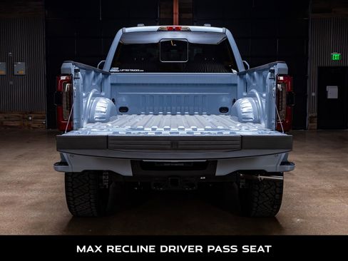 Used 2026 Ford F250 Platinum w/ Platinum Plus Package image 9