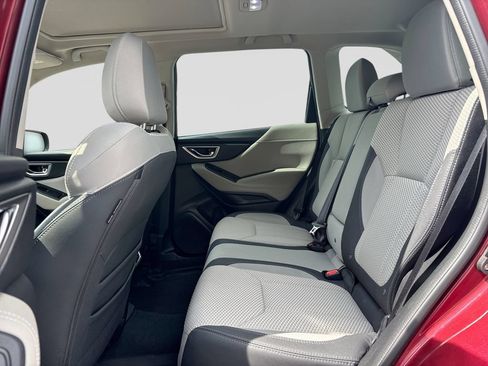Certified 2023 Subaru Forester Premium AWD/4WD image 29