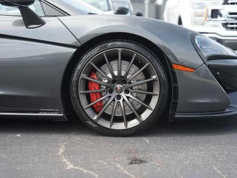 Used 2017 McLaren 570S RWD image 5