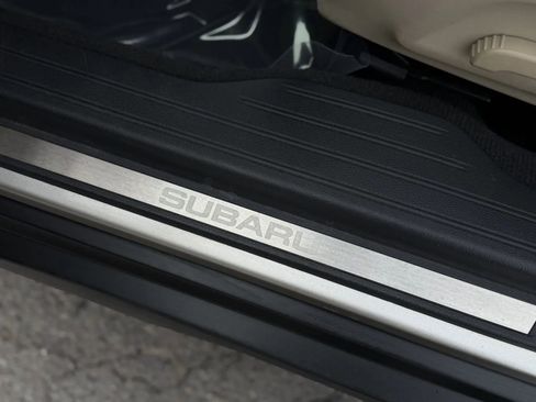 Used 2019 Subaru Outback 2.5i Limited AWD/4WD image 16