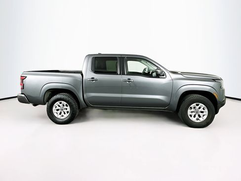 Used 2024 Nissan Frontier SV image 10