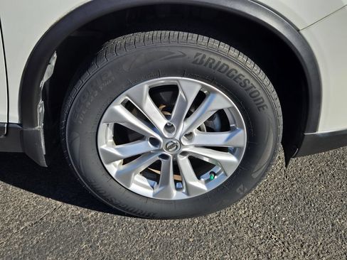 Used 2014 Nissan Rogue SV w/ SV Premium Package AWD/4WD image 9