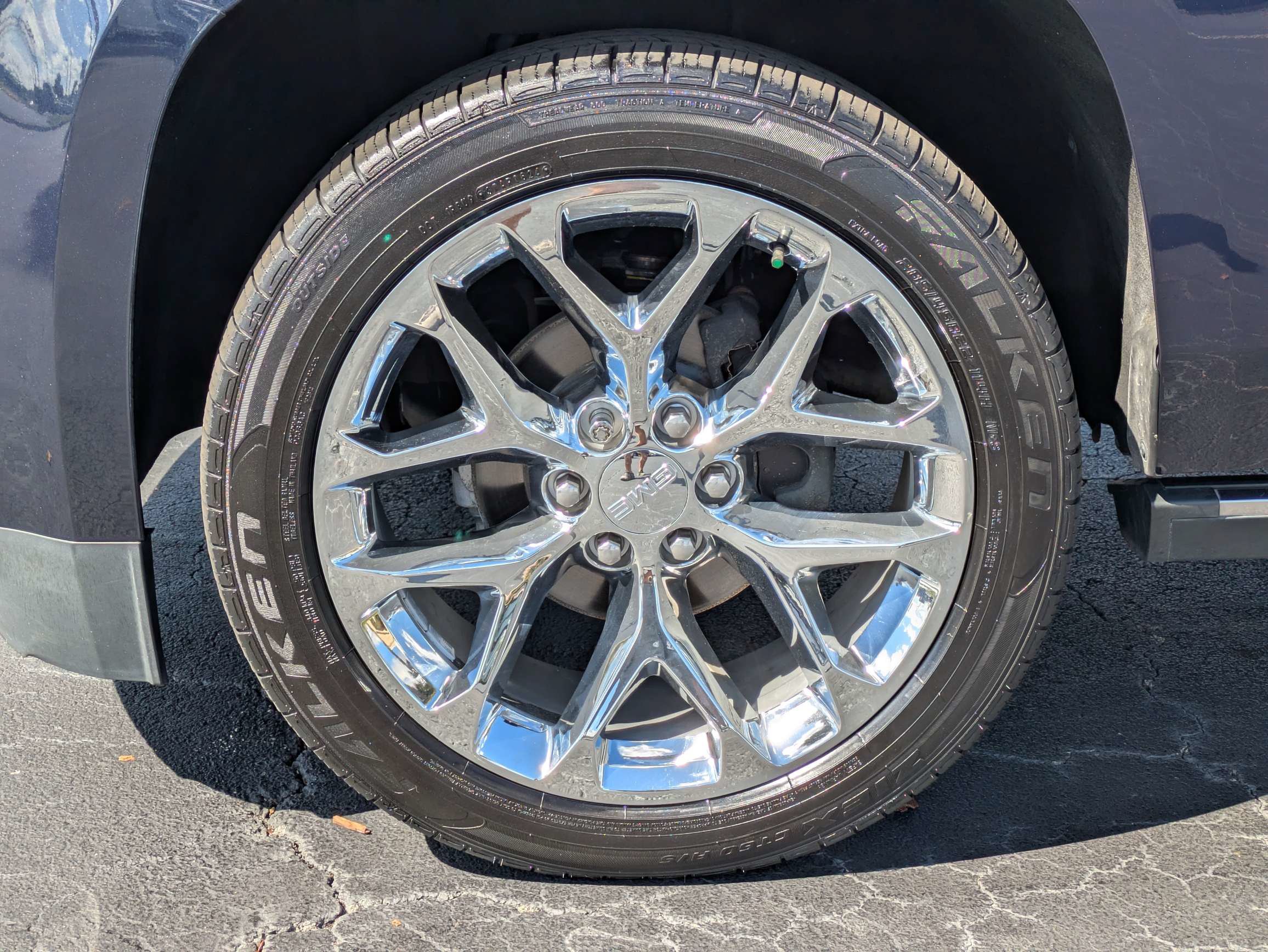 Used 2020 GMC Yukon Denali w/ Denali Ultimate Package RWD image 8