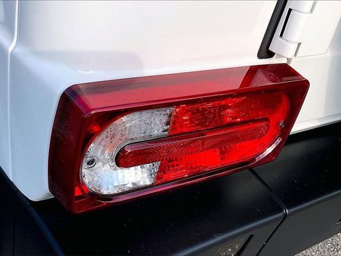 Used 2015 Mercedes-Benz G 63 AMG G 63 AMG w/ PA6 Package image 30