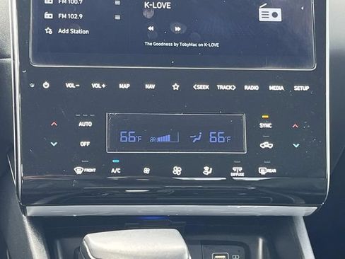 Certified 2024 Hyundai Santa Cruz Limited AWD/4WD image 16