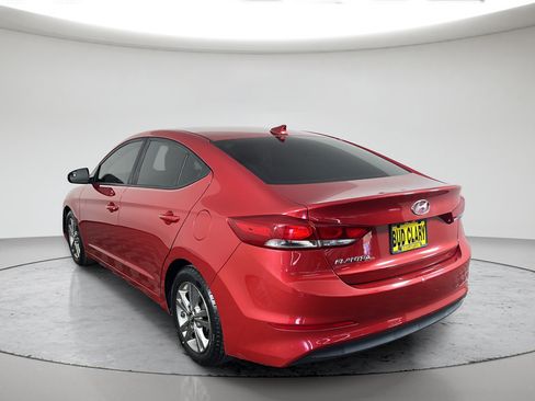 Used 2017 Hyundai Elantra SE FWD image 5