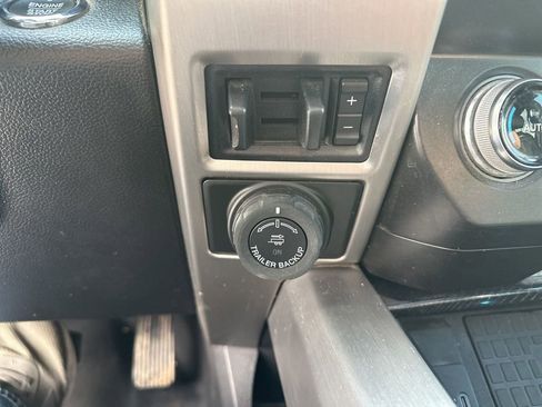 Used 2020 Ford F250 Platinum w/ FX4 Off-Road Package image 38