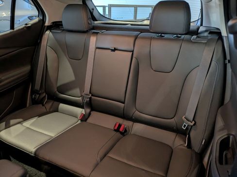 Used 2025 Buick Encore GX Sport Touring w/ Advanced Technology Package image 25