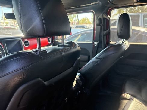 Certified 2021 Jeep Wrangler Unlimited Rubicon image 10