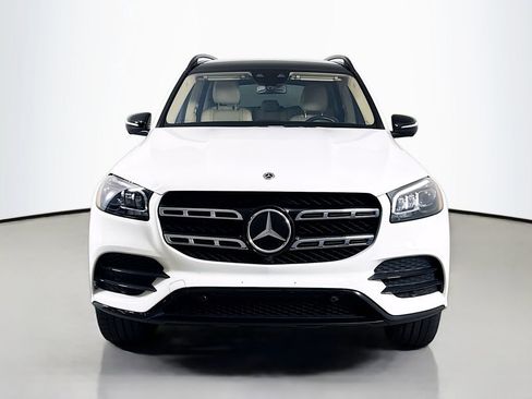 Used 2022 Mercedes-Benz GLS 450 4MATIC image 2