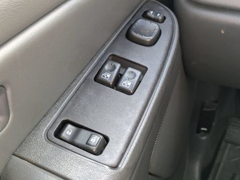 Used 2004 GMC Sierra 3500 SLE w/ Heavy-Duty Power Package RWD image 20