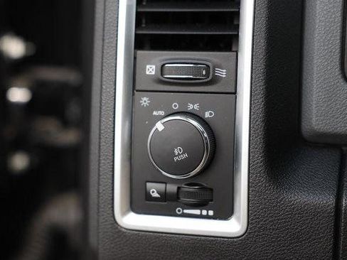 Used 2017 RAM 1500 Big Horn RWD image 41