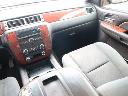 Used 2009 Chevrolet Tahoe LT AWD/4WD image 22