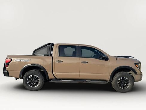 Used 2021 Nissan Titan PRO-4X w/ Pro-4x Convenience Package image 8