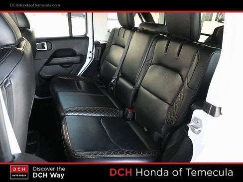 Used 2022 Jeep Wrangler Unlimited Sahara image 19