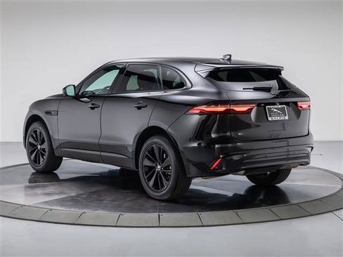 New 2024 Jaguar F-PACE R-Dynamic S image 3
