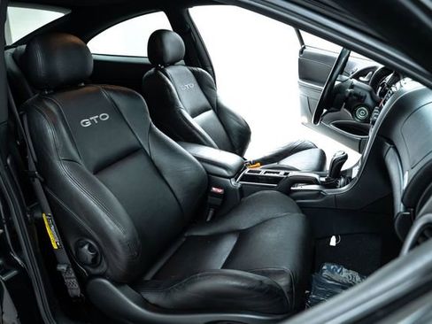 Used 2005 Pontiac GTO image 28