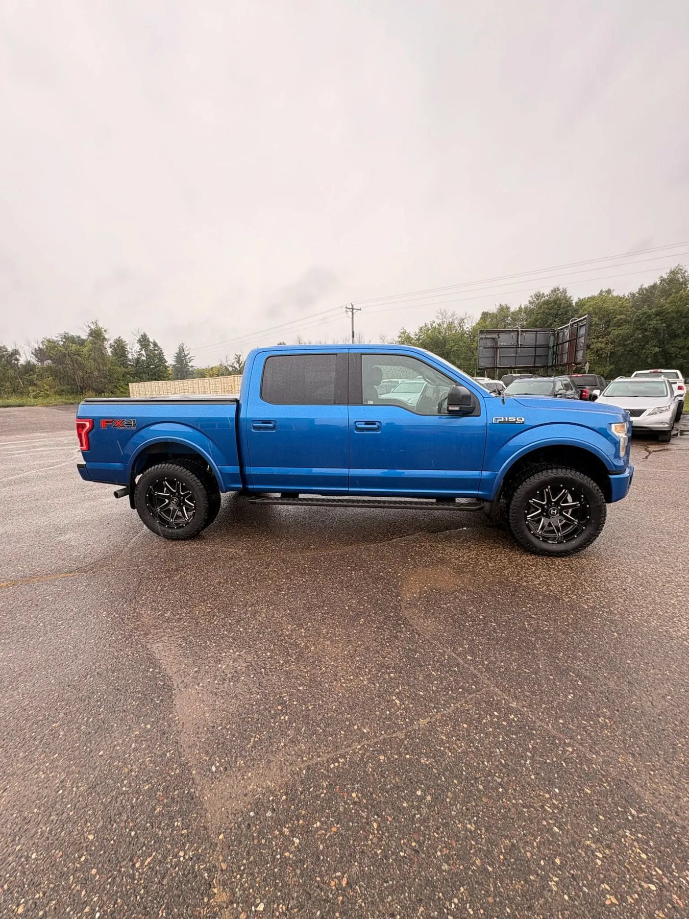 Used 2015 Ford F150 XLT w/ Equipment Group 302A Luxury AWD/4WD image 4