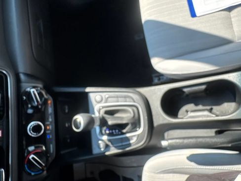 Certified 2023 Hyundai Kona SEL AWD/4WD image 18