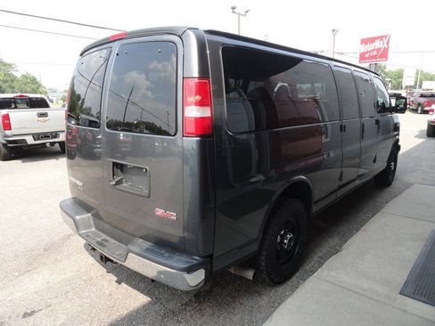 Used 2016 GMC Savana 3500 LT w/ LT Preferred Equipment Group image 7