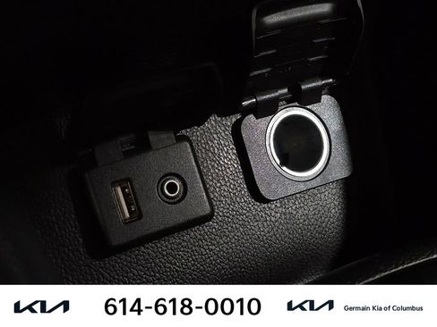 Used 2017 Chevrolet Cruze Premier image 33