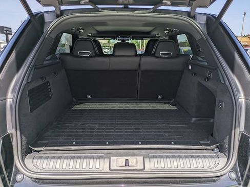 Used 2019 Land Rover Range Rover Sport SVR AWD/4WD image 13