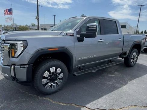 New 2026 GMC Sierra 2500 Denali w/ Denali Reserve Package AWD/4WD image 6