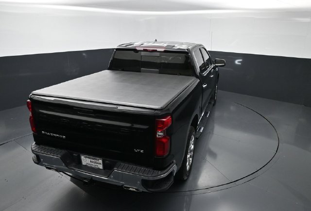 Used 2023 Chevrolet Silverado 1500 LTZ w/ LTZ Premium Package AWD/4WD image 29