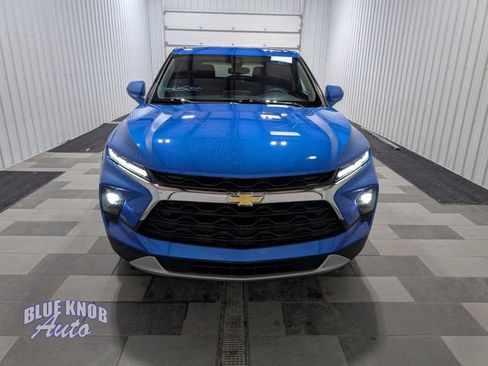 Used 2025 Chevrolet Blazer LT FWD image 6