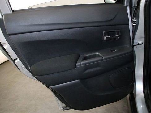 Used 2023 Mitsubishi Outlander Sport LE AWD/4WD image 25