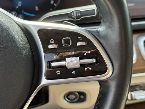 Used 2022 Mercedes-Benz GLE 350 image 18