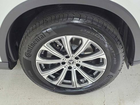 Used 2026 Mercedes-Benz GLC 300 4MATIC image 9