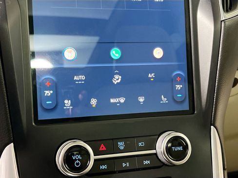 Used 2024 Ford Edge Titanium AWD/4WD image 27