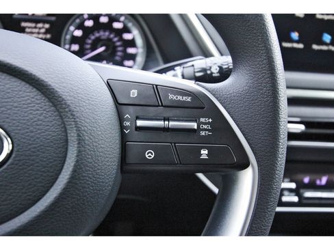 Certified 2023 Hyundai Sonata SEL w/ Preferred Accessory Package FWD image 18
