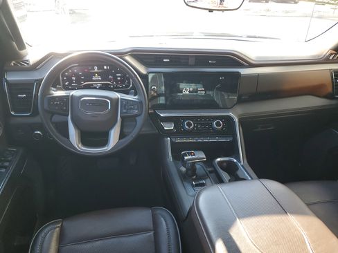 Used 2023 GMC Sierra 1500 Denali w/ Technology Package image 18