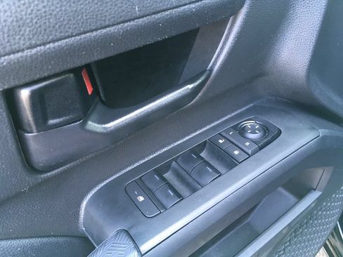 Used 2024 Toyota Tacoma SR5 AWD/4WD image 19