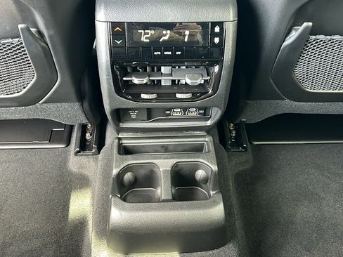 New 2025 Jeep Grand Cherokee L Altitude image 25