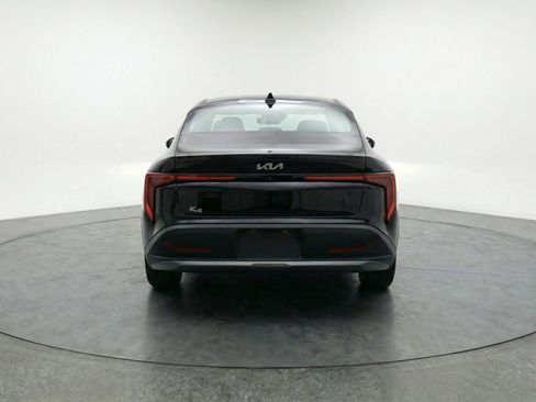 Used 2025 Kia K4 LXS image 7