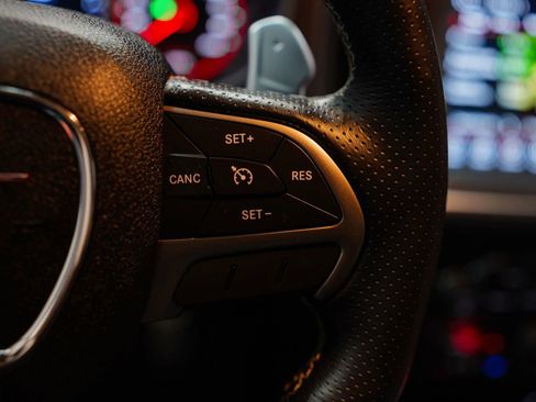 Used 2017 Dodge Charger SRT Hellcat w/ Harman/Kardon Audio Group image 23